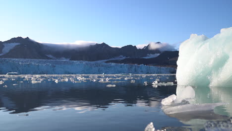 Fjortende-Julibreen,-Auch-Bekannt-Als-Gletscher-Des-14.-Juli,-Spitzbergen,-Norwegen