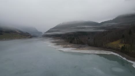 Klöntalersee-Glarus-Switzerland-natural-beauty-in-the-misty-mystical-Swiss-Alps