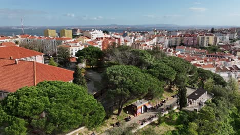 Flying-over-a-small-park-with-a-view-point-in-Anjos,-Lisbon