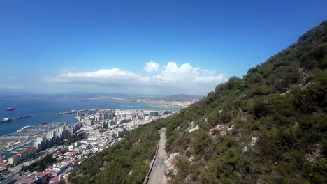 Blick-Auf-Die-Bucht-Von-Gibraltar-Von-Der-Spitze-Des-Felsens