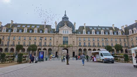 Facade-of-Commerce-Palace-at-Rennes-City-in-Republic-Square-or-Place-de-la-Republique,-France