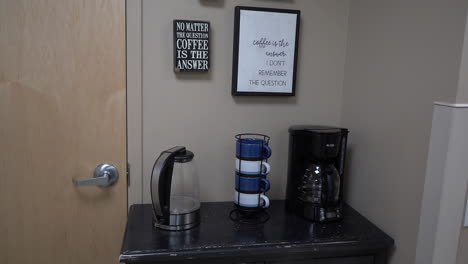 Coffee-station-in-dental-office-with-coffee-pot-and-cups