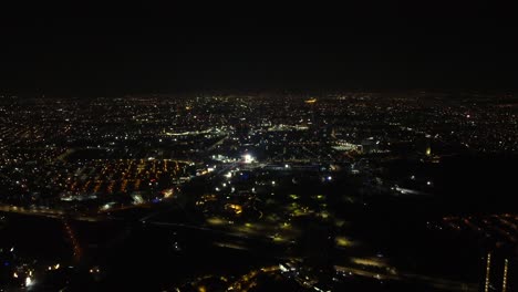 Iluminación-Del-Paisaje-Urbano-De-La-Ciudad-De-Puebla-Por-La-Noche-En-México