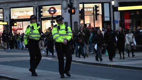 Police-ladies-walking-within-Oxford-Circus-on-a-Sunday-during-the-Palestine-and-Jewish-War