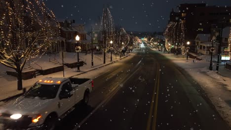 White-Christmas-in-small-town-in-USA
