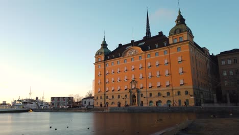 Altes-Gebäude-In-Stockholm,-Schweden