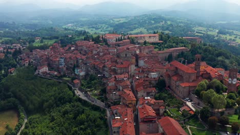 Panoramablick-Auf-Mondovi-Im-Piemont,-Italien