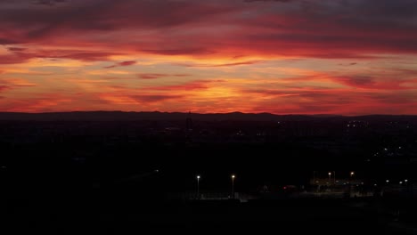 Skyline-Von-Montpellier-Unter-Einem-Lebendigen-Sonnenuntergang-Leinwand---Luftaufnahme