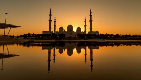 Zeitraffer-Des-Sonnenuntergangs-Der-Scheich-Zayid-Moschee-Vom-Oasis-Reflection-Pool-Aus