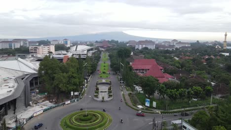 View-from-the-main-door-of-Gadjah-Mada-University,-Yogyakarta