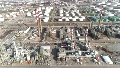 Aerial-Birds-Eye-Drone-View-of-a-Large-Chemical-Products-Refinery-in-Matosinhos,-Portugal