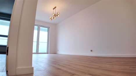 Modern-Empty-Interior-With-Large-Windows-In-Living-Room