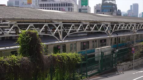 Hochgeschwindigkeitszug,-Tokio-In-Japan,-U-Bahnstation