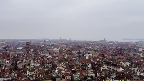 Beeindruckende-Luftaufnahmen-Des-Historischen-Venedigs