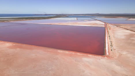 Eine-Luftaufnahme-Geometrischer-Salzpfannen-Im-Australischen-Outback