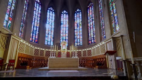 Ciudad-De-Luxemburgo:-Altar-De-La-Catedral-De-Notre-Dame-Con-La-Prominente-Virgen-María