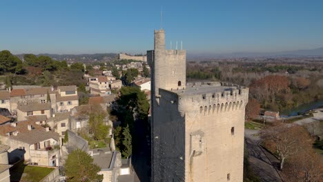 Aerial-rising-shot-of-the-medieval-Tour-Philippe-le-Bel-in-Villeneuve-les-Avignon