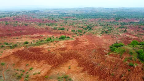 Exploración-Aérea-Del-Enigmático-Desierto-Rojo-De-La-Tatacoa