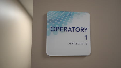 Operatory-room-sign-in-dental-clinic-office-for-patients