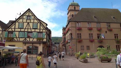 Beautiful-town-on-the-Wine-Route,-Kaysersberg-surprises-by-the-charm-of-the-medieval-sites-around-the-Ste-Croix-church