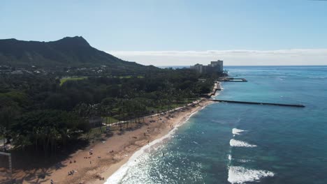 Luftaufnahme-Des-Strandes-Von-Waikiki.-Tageslicht.-Hawaii