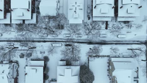 Vogelperspektive-Von-Schnee-Auf-Hausdächern