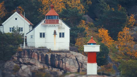 Odderoya-lighthouse-on-the-rocky-coast-near-Kristiansand