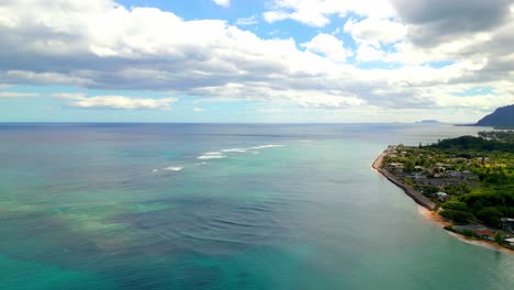 Ruhige-Aussicht-Auf-Die-Küstenstadt-Hale&#39;iwa-An-Der-Nordküste-Von-Oahu,-Hawaii,-USA