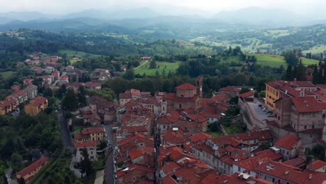 Vista-Panorámica-De-Mondovi-En-Piamonte,-Italia