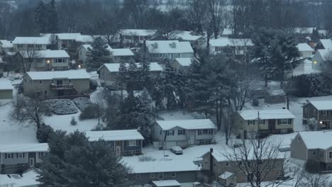 Snowy-grey-day-in-american-suburb