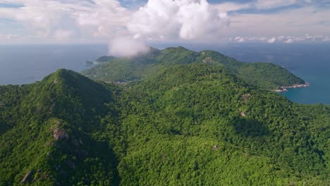 Aerial-view-of--Koh-Tao-island,-Thailand