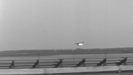 Kleines-Flugzeug-Hebt-In-Den-1930er-Jahren-Am-Roosevelt-Field-Airport-In-New-York-Ab