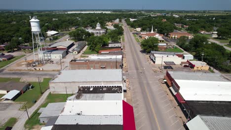 This-is-an-aerial-video-of-the-small-town-of-Marietta-in-Oklahoma
