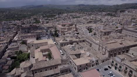 Noto-historical-city,-Sicily-aerial-toward-the-Chruch-of-San-Domenico