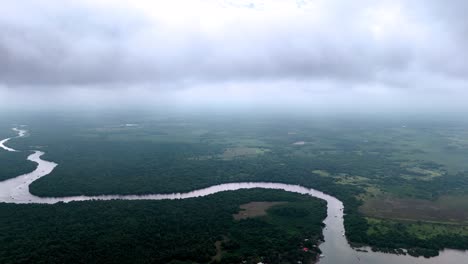 Drone-shot-of-a-river-in-veracruz