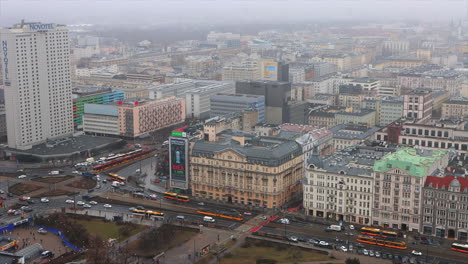 Vista-Aérea-Panorámica-De-Varsovia,-Capital-De-Polonia