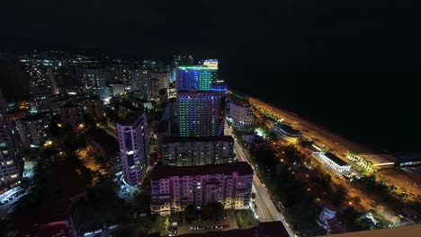 Vueltas-En-El-Tiempo-De-La-Ajetreada-Vida-Urbana-En-Batumi,-Vista-Desde-El-Balcón-Del-Hotel-Orbi