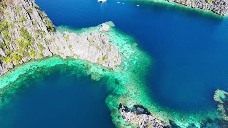 Drone-footage-of-cliffs-on-Coron-island-in-the-Philippines