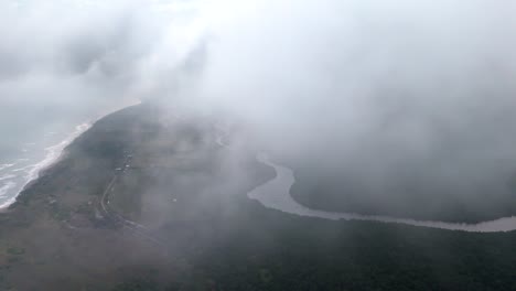 Toma-Del-Río-Tecolutla-En-Un-Día-Muy-Nublado