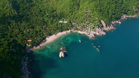 Foto-Panorámica-De-La-Bahía-De-Tanotey,-Koh-Tao,-Tailandia.