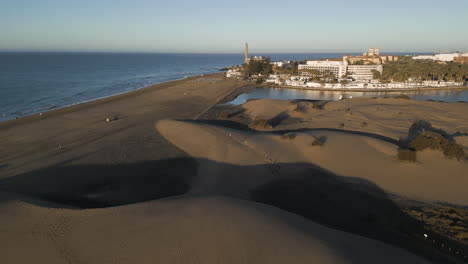 Morning-Wonders-Over-Maspalomas:-Aerial-View-of-Gran-Canaria's-Dunes-and-Lighthouse