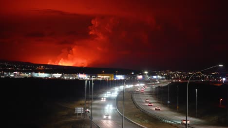 Horizonte-Rojo-Después-De-La-Erupción-Del-Volcán-En-Islandia.