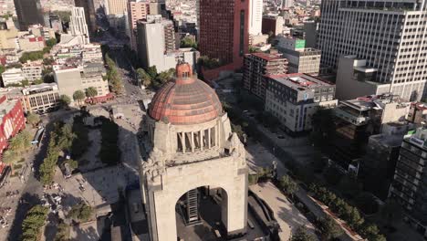 Panoramablick-Mit-Drohne-Auf-Das-Monumento-A-La-Revolucion