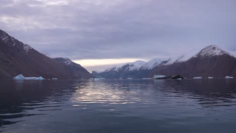 Summer-in-Arctic-Circle,-Icebergs-and-Fjord-on-Svalbard,-North-Norwegian-Territory