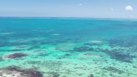 The-turquoise-waters-of-the-southern-barrier-of-los-roques,-aerial-view