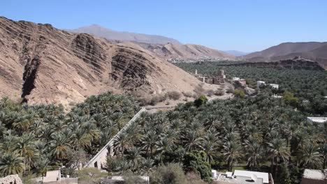 Überblick-über-Die-Ruinenstadt-Birkat-Al-Mouz-Im-Oman