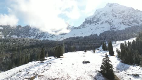 Frontalpstock-En-Glarus-Suiza_disparo-Con-Dron