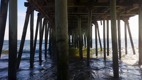 Extending-600-feet-into-the-ocean,-The-peir-at-old-orchard-beach-is-a-major-tourist-attraction