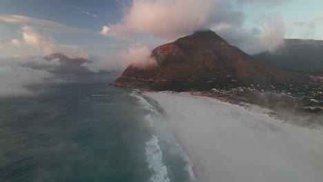 Strandlandschaft-In-Noordhoek-In-Kapstadt,-Südafrika-–-Luftaufnahme-Einer-Drohne