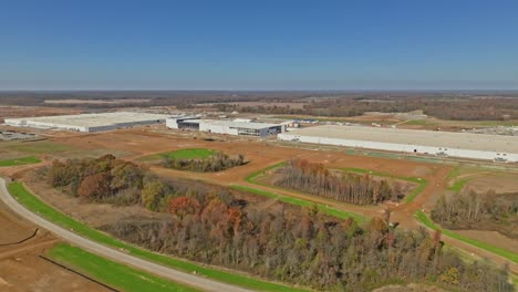 Luftaufnahme-Von-Fords-Blueoval-City-In-Stanton,-Tennessee,-Die-Die-Enorme-Größe-Der-Anlagen-Zeigt